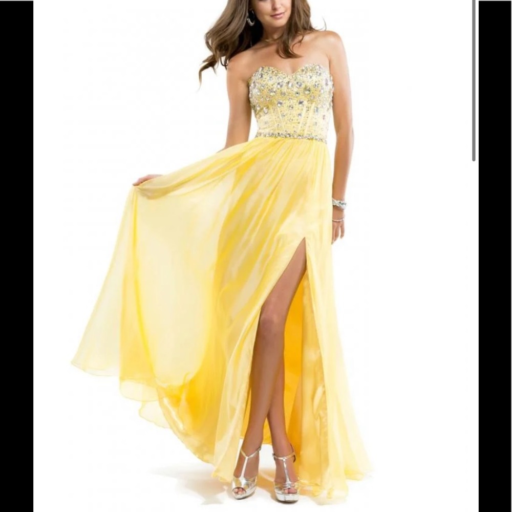 NWT Flirt by Maggie Sottero Evening Gown